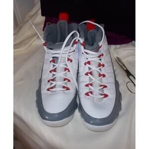 Nike Air Jordan 9 Retro- White/Red/Grey